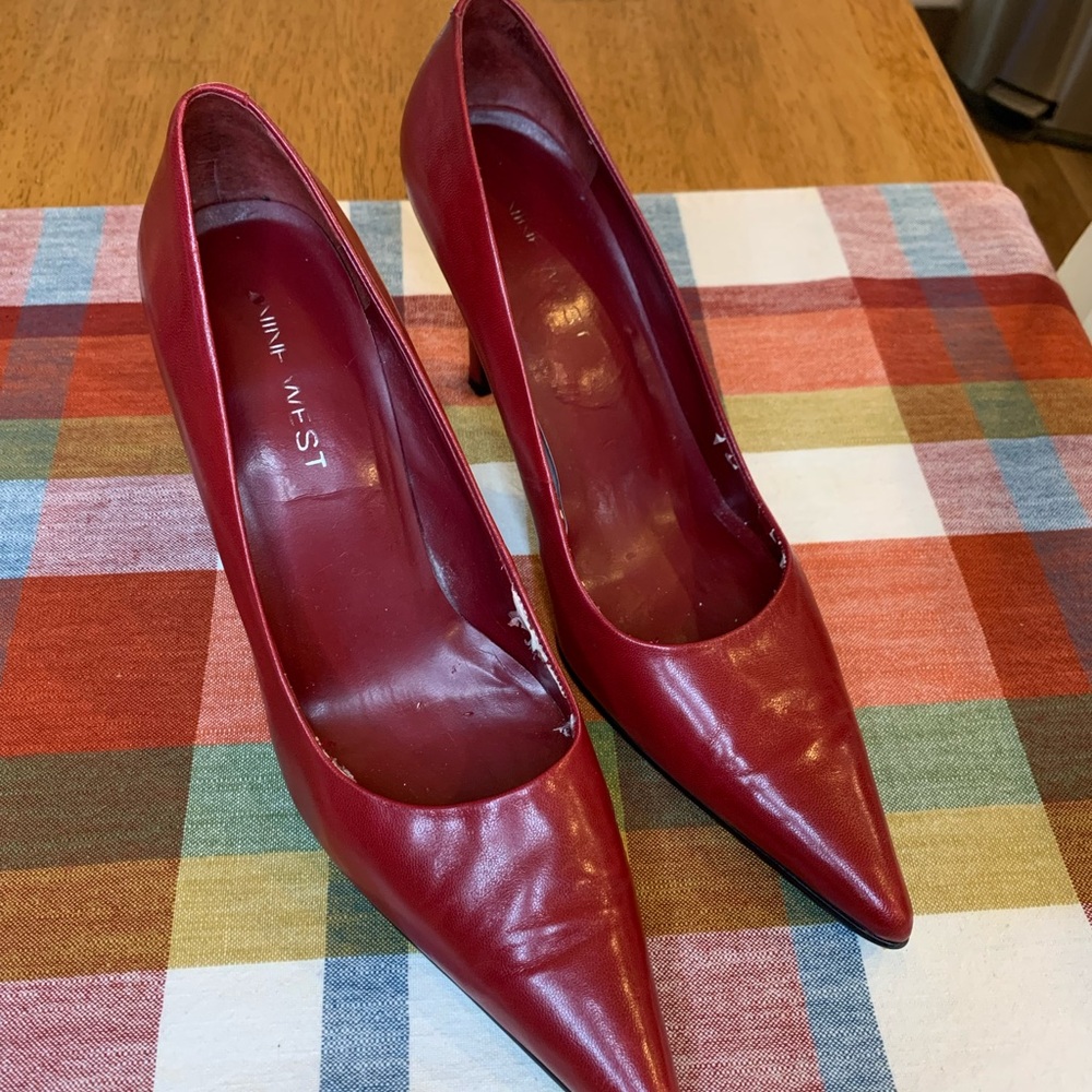 Nine West Red Pointed Toe Leather Pumps